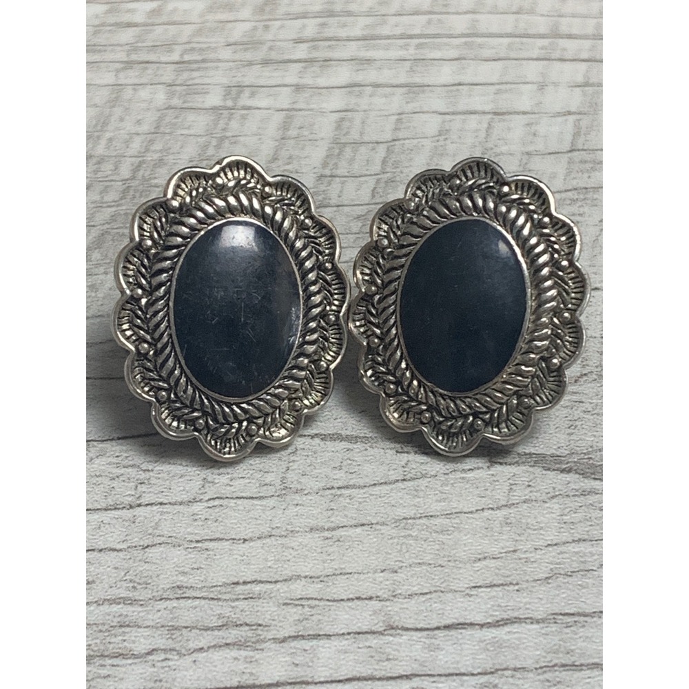 Vintage‎ Silver Tone Black Cabochon Scalloped Edge Clip On Earrings Southwestern